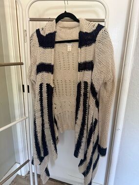 Daytrip Open-Front Striped Knit Cardigan in Cream & Navy